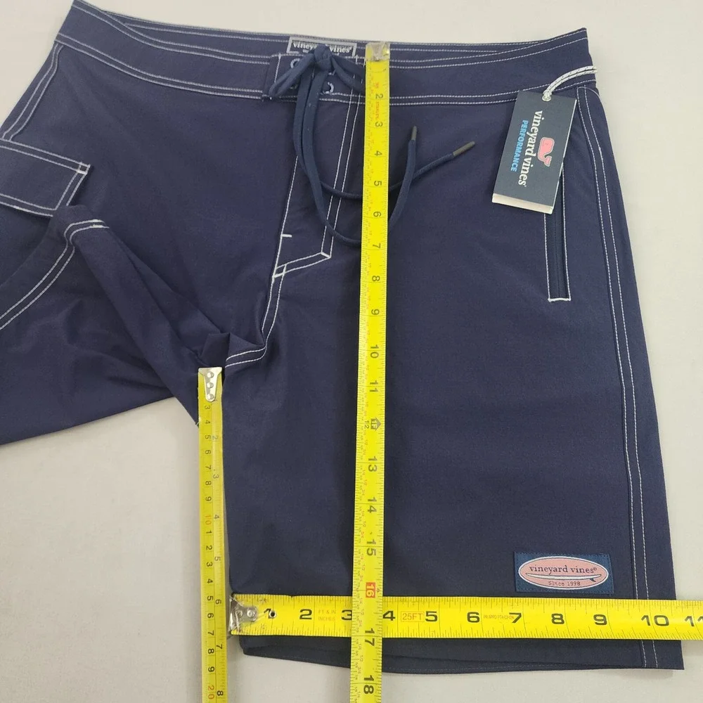 Vineyard Vines Performance swim trunks shorts W 32 7